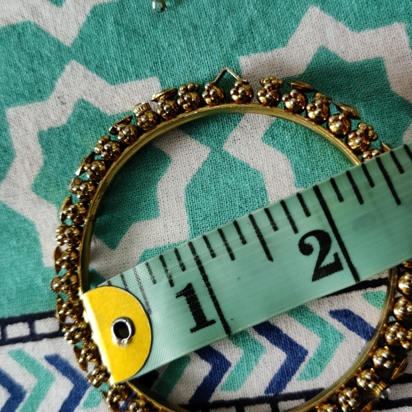 Bangles Golden - Picture 4 of 4